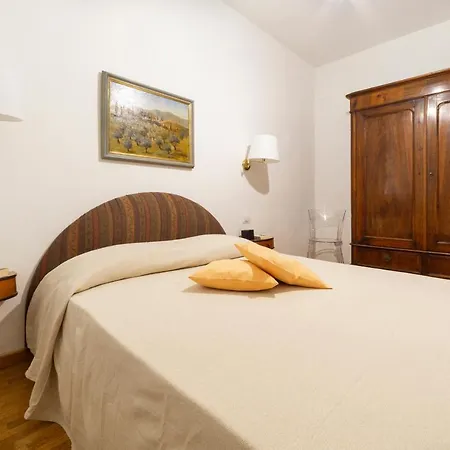 Santa Croce With A Stunning View Apartment *